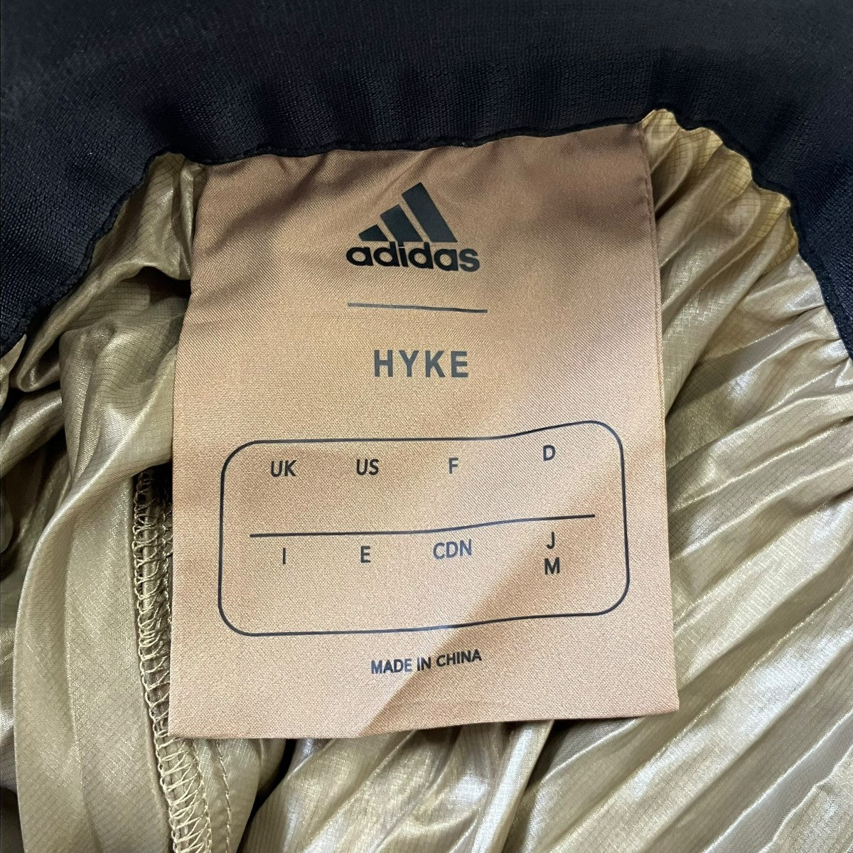 HYKE×adidas ベルテッドプリーツスカートGP3042 古着・中古-5枚目のアイテム画像