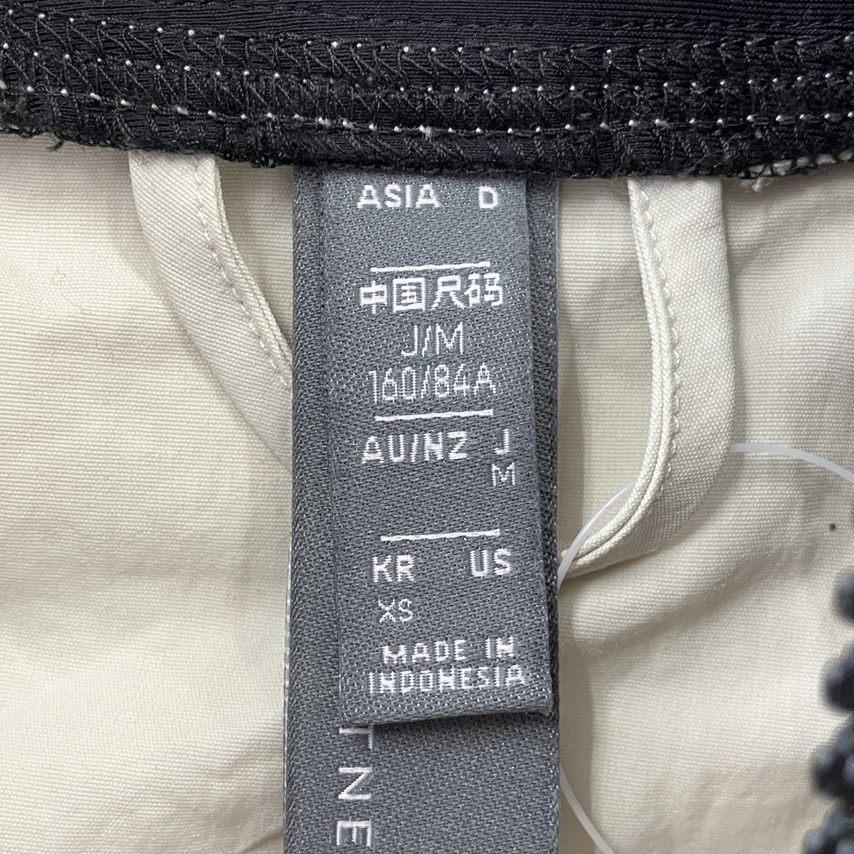 adidas×STELLA McCARTNEY ナイロンプルオーバージャケットGL7630 古着・中古-6枚目のアイテム画像