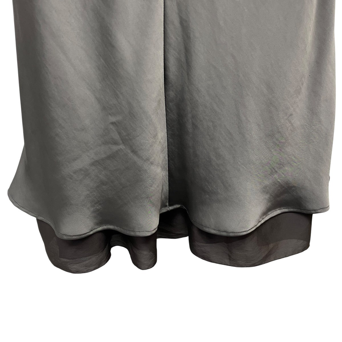 LAYERED SATIN MERMAID SKIRTレイヤードサテンマーメイドスカート125644006