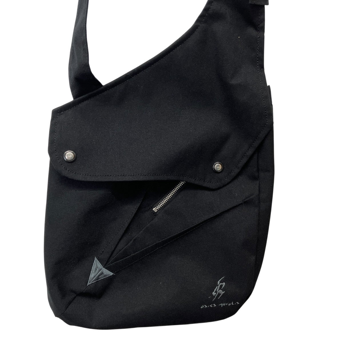 ASICS NOVALIS ISATIS BAGショルダーバッグ3203A104