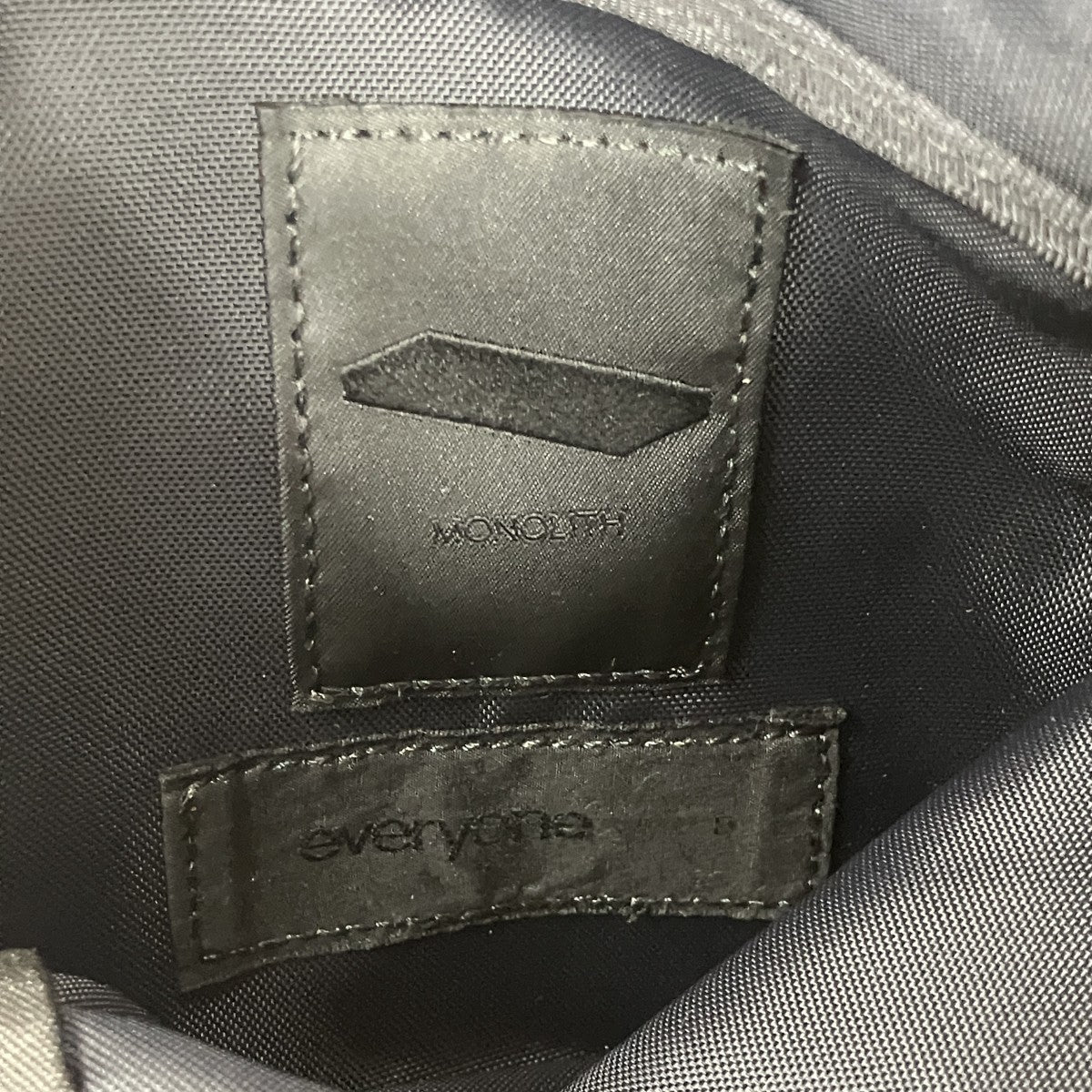 PAPERBACK POUCHショルダーバッグ