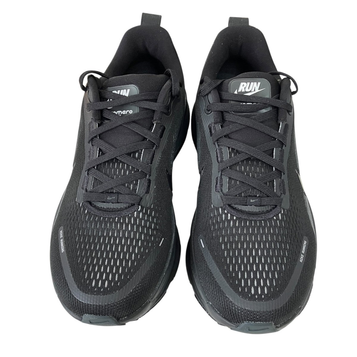 Vomero 18ボメロ 18ロードランニングシューズ スニーカーHM6803-005