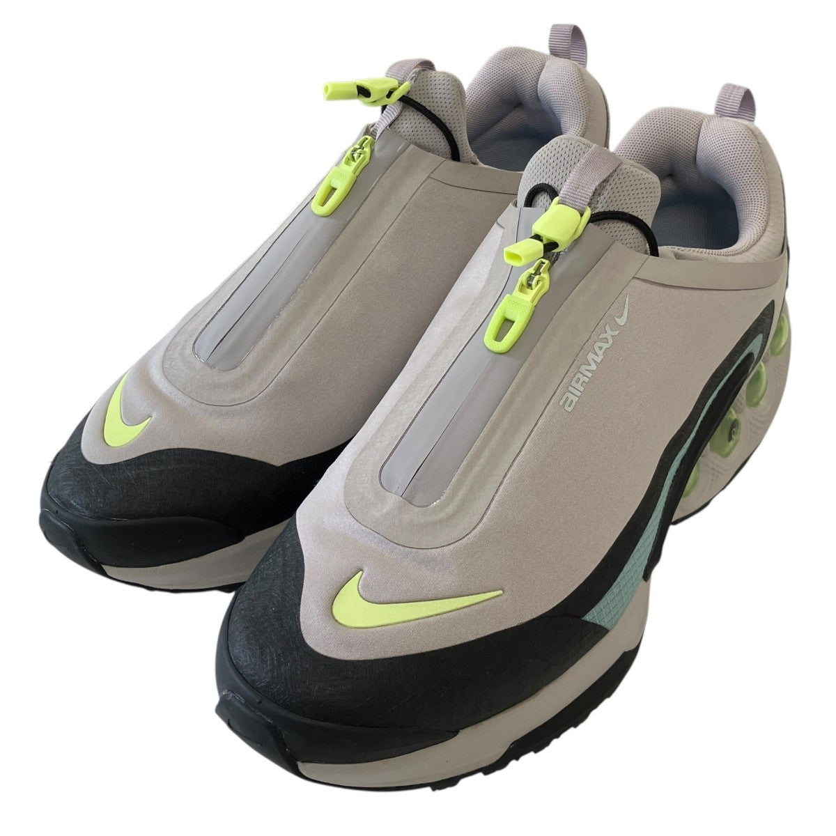 「AIR MAX DN ROAM」スニーカー