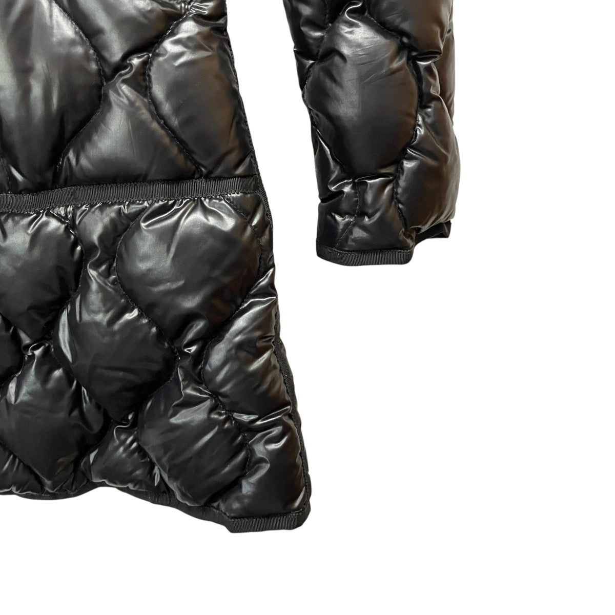MONCLER LONTREロゴワッペンフーデットファーダウンコート122-093-49974-25 古着・中古-5枚目のアイテム画像