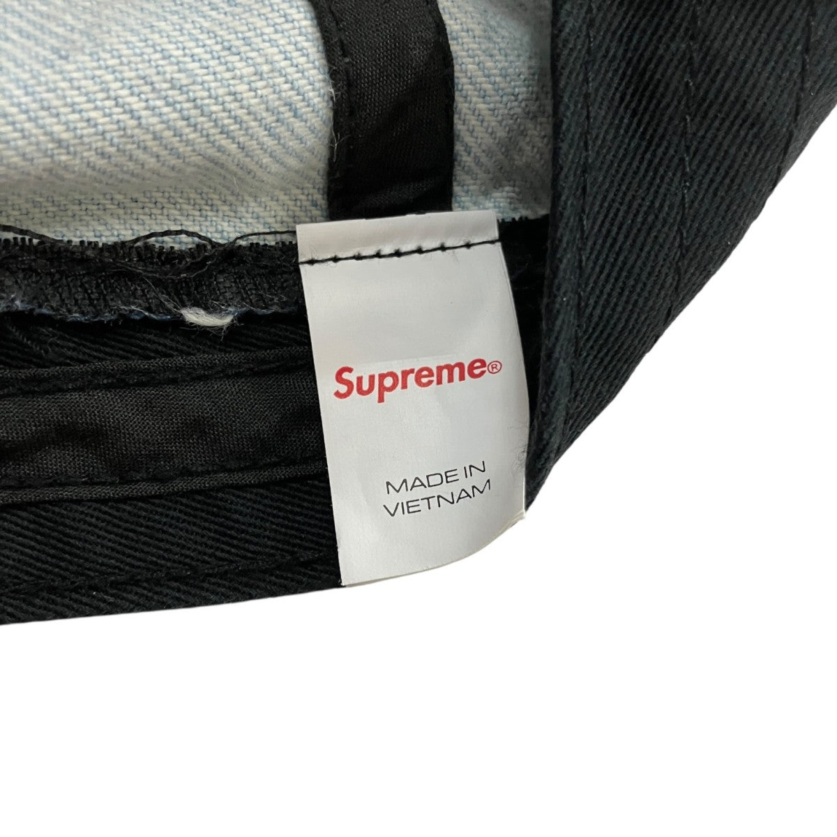 エンブロイダードマネー ロゴ6パネルキャップ