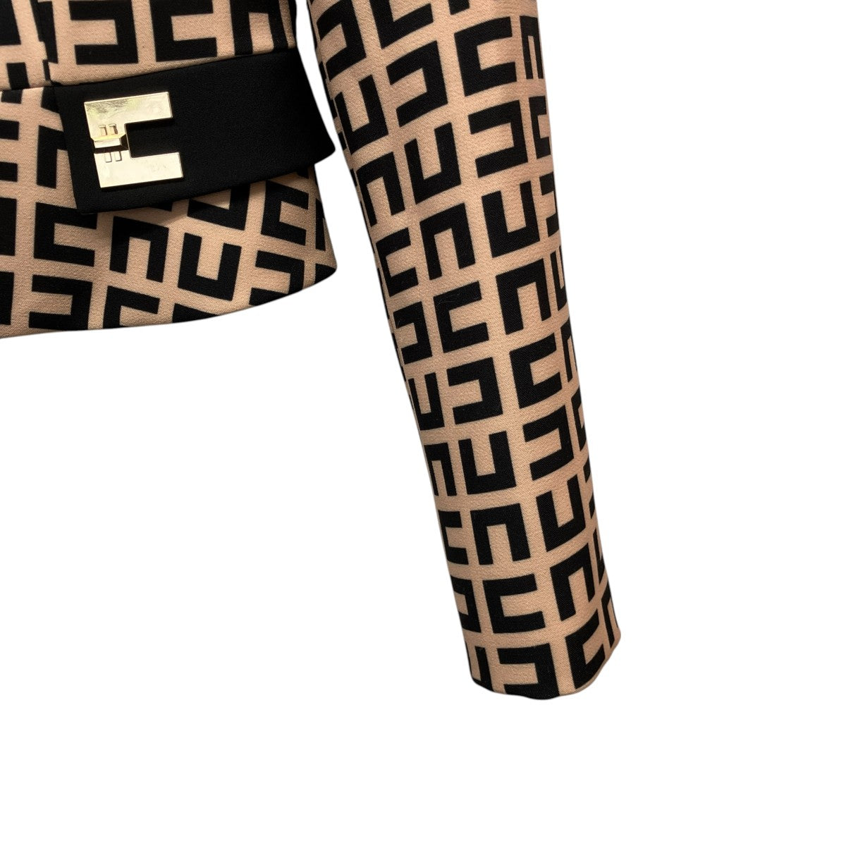ELISABETTA FRANCHI モノグラムクロップドジャケットGI0413E2 古着・中古-5枚目のアイテム画像