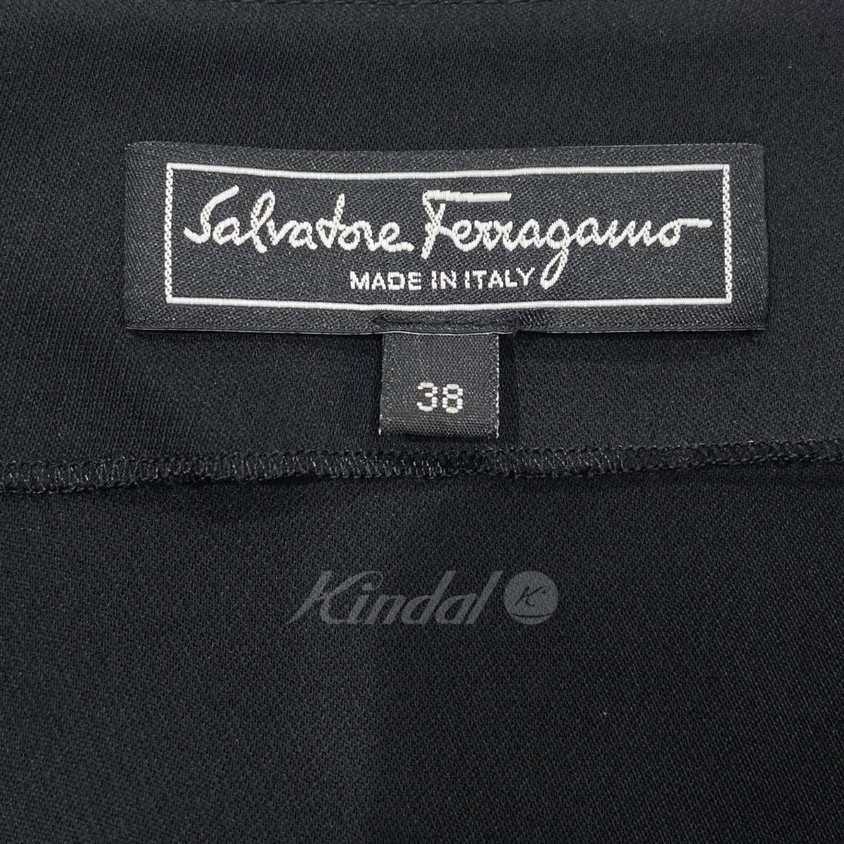 Salvatore Ferragamo(サルヴァトーレフェラガモ) 袖フェザー 半袖 