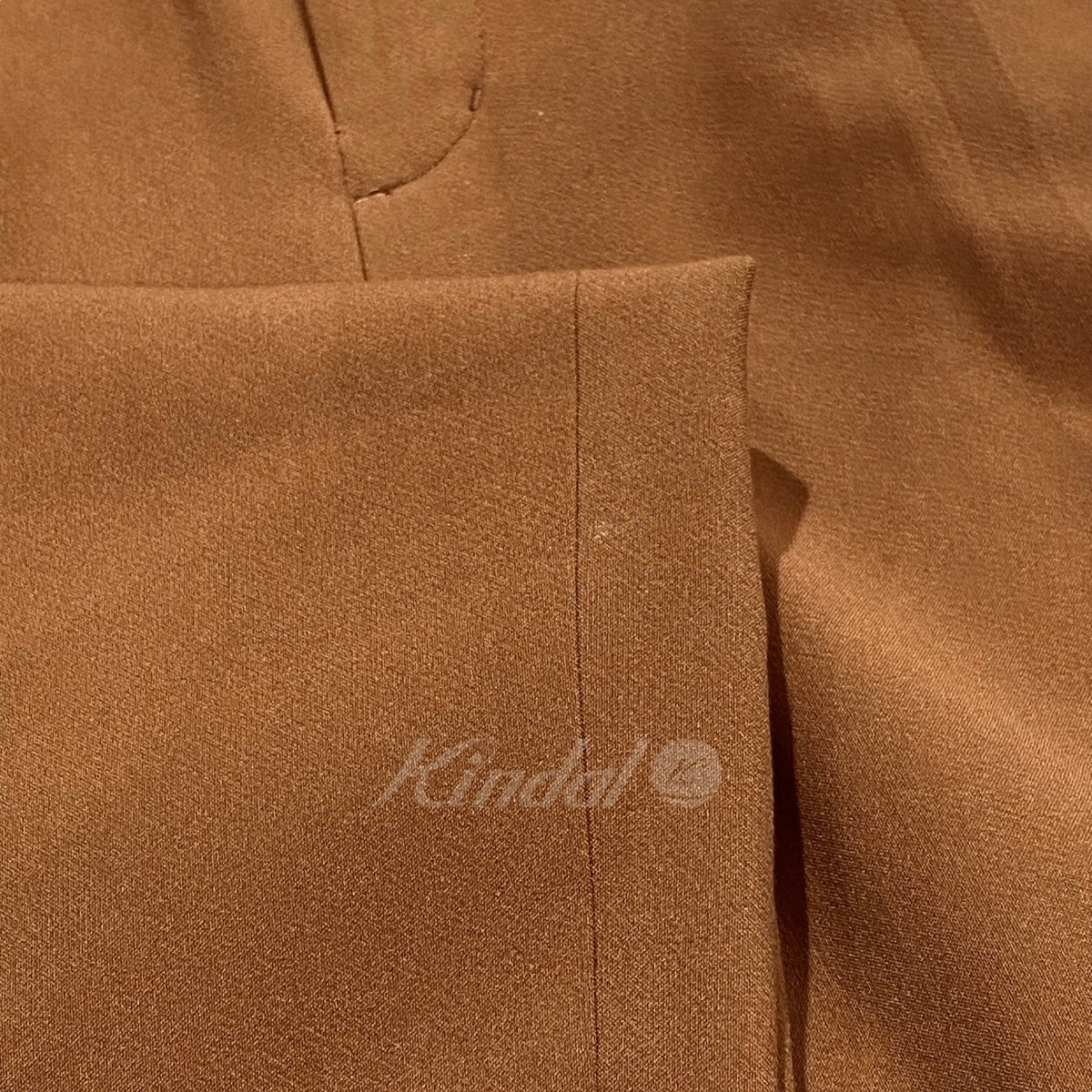 裾スリットタックパンツ