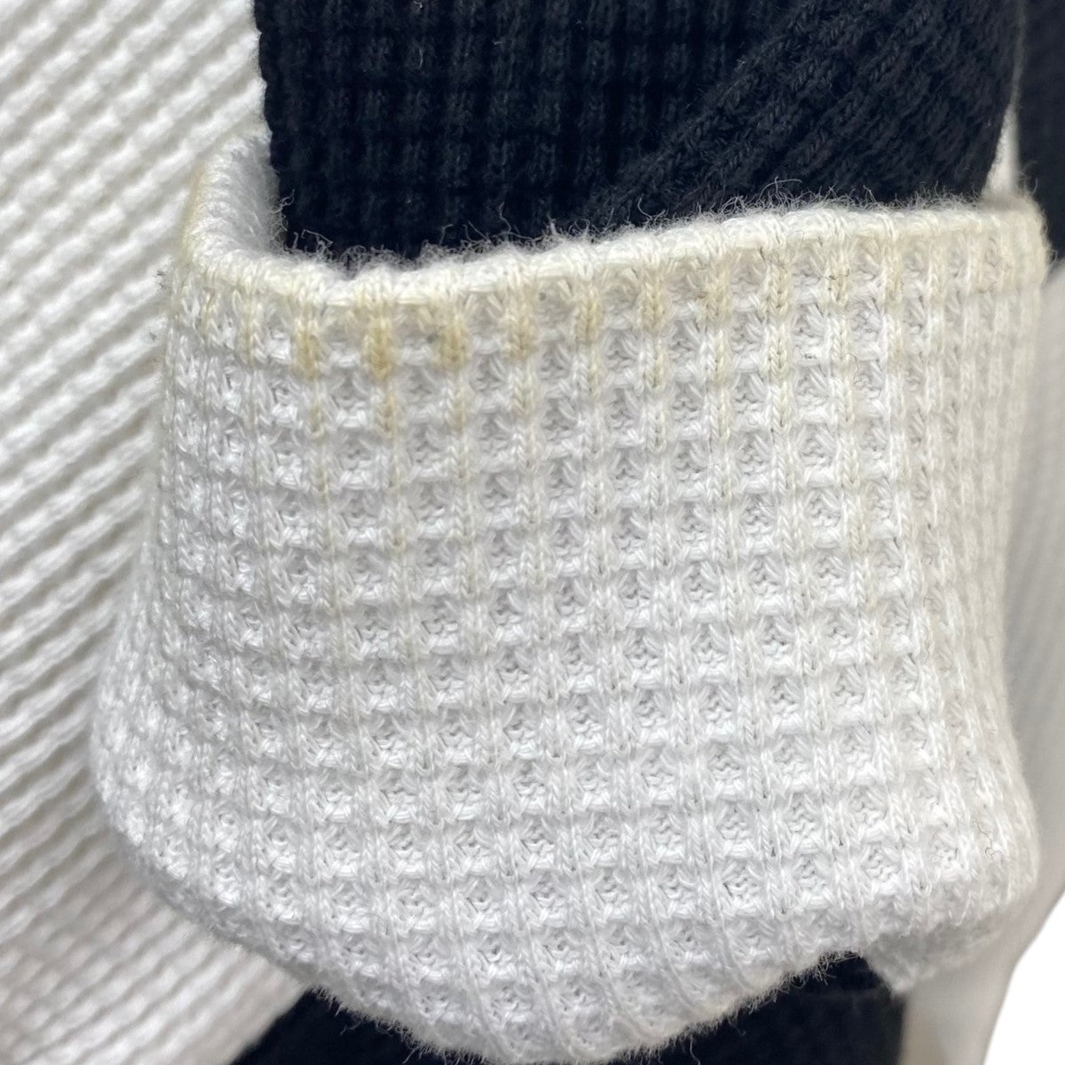 CHANEL(シャネル) ココボタン 切替ニット P70201V60820 ブラック