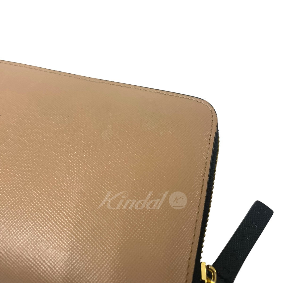 ラウンドジップ長財布