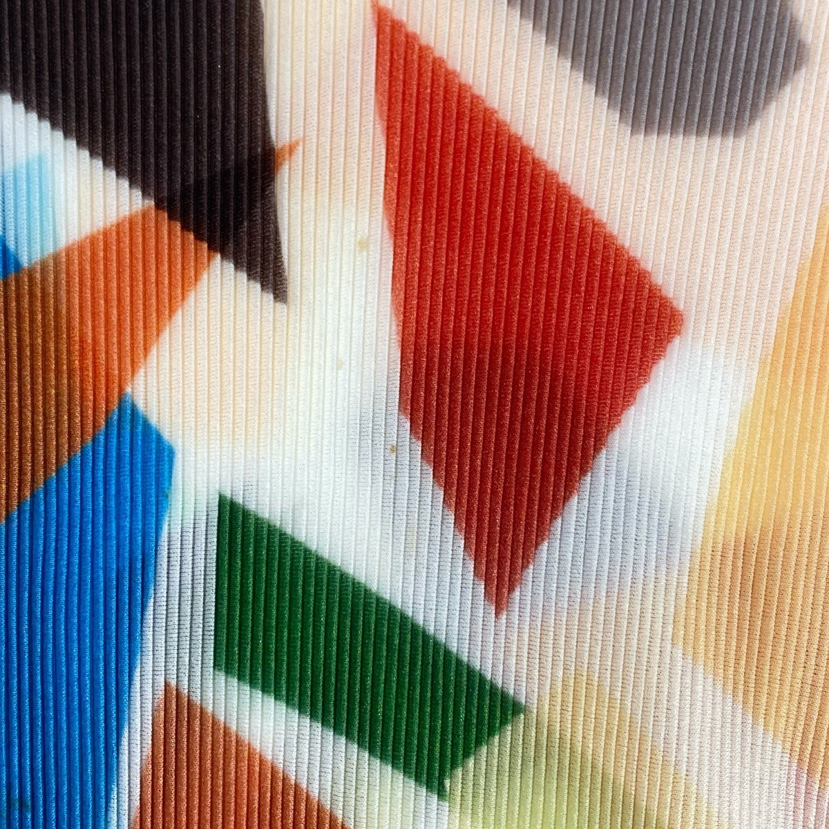 プリーツカットソー