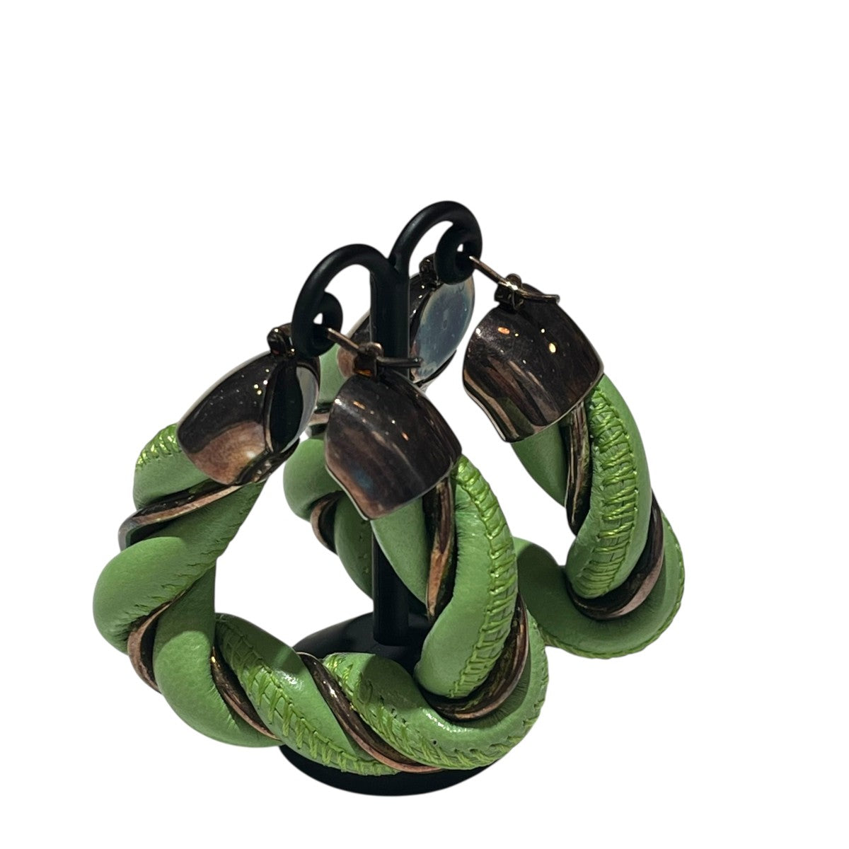 ツイストトライアングルピアス