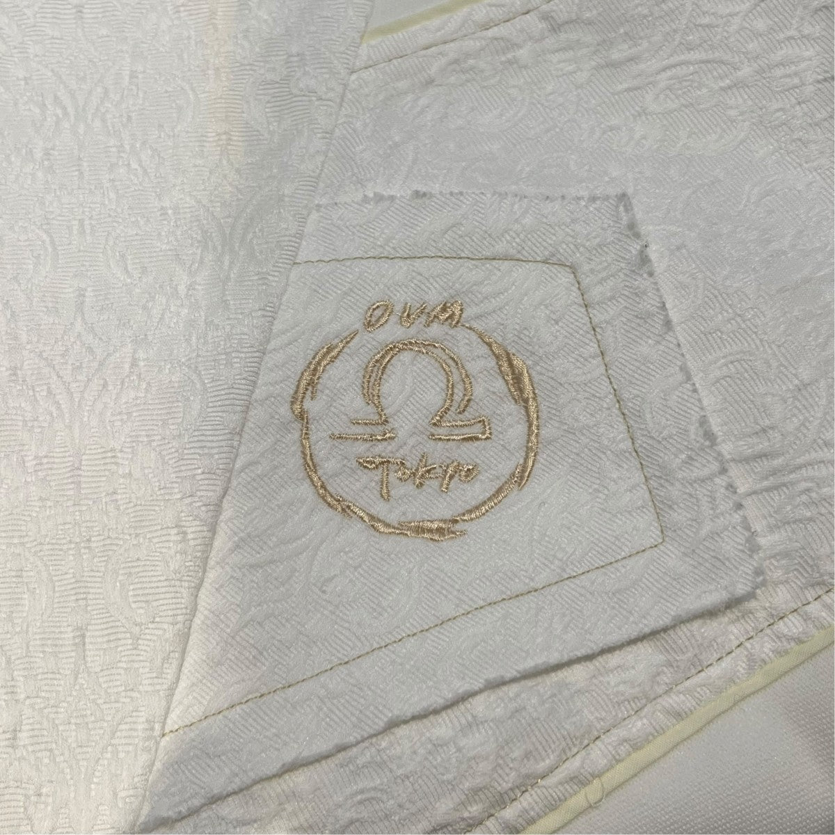 ジップアップジャケット
