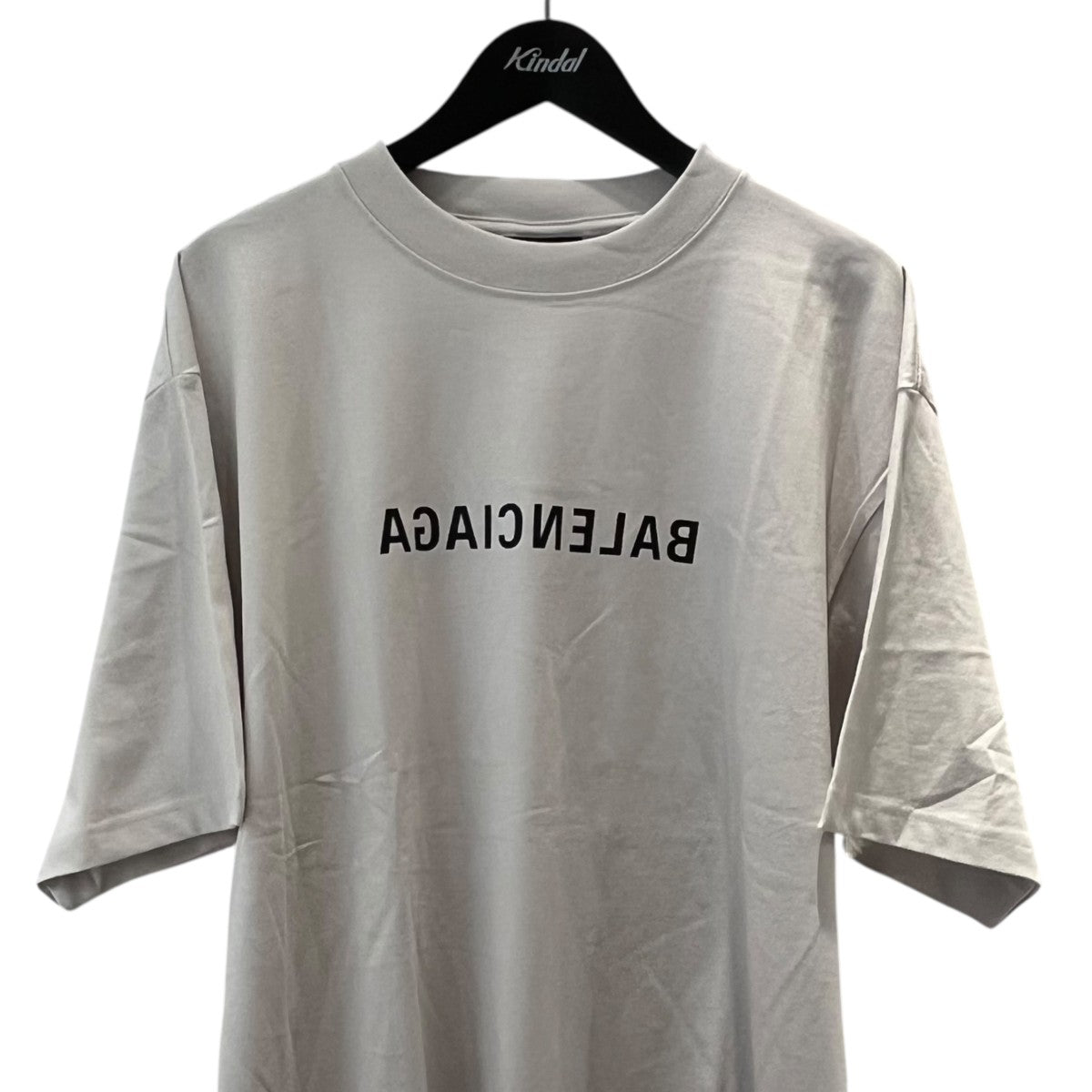 反転ロゴTシャツ764235