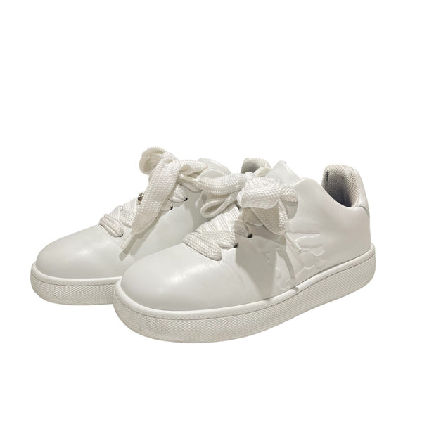 m*o様 正規品 美品 BURBERRYロゴ 花柄スニーカー ホワイト BURBERRY(バーバリー) 8083385 サイドロゴマークボリュームスニーカー