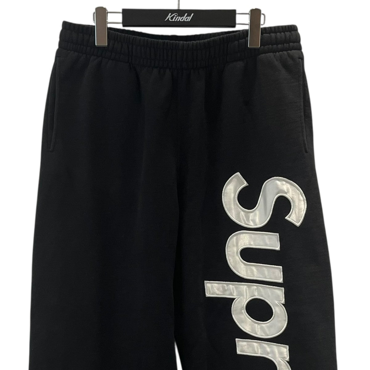 Supreme(シュプリーム) 24AW□サテンロゴスウェットパンツSatin
