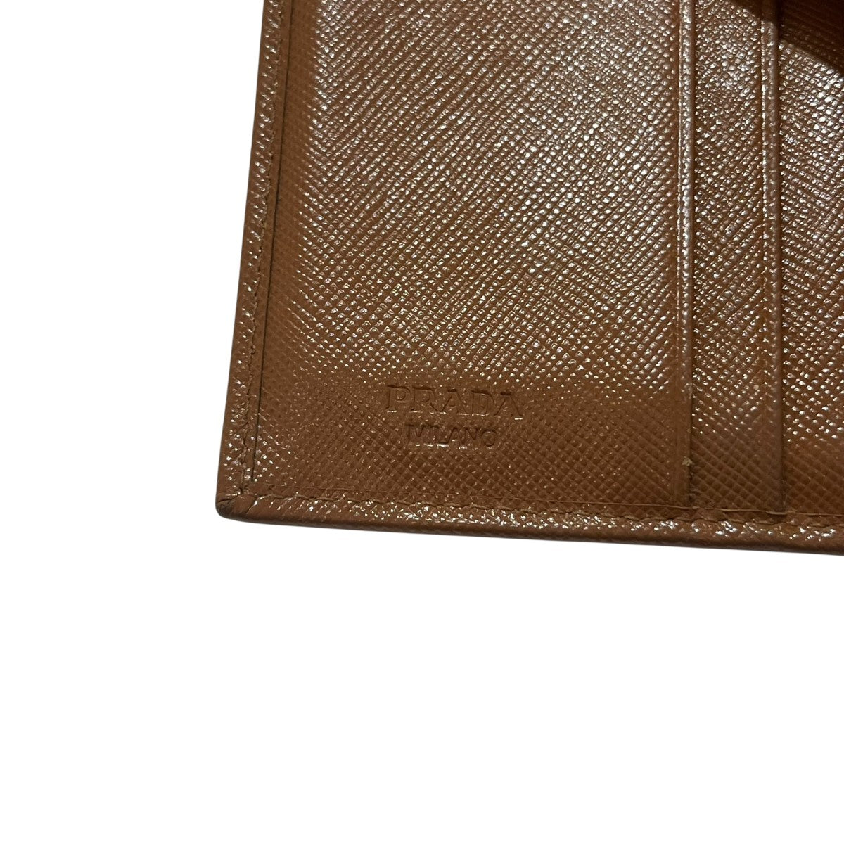 PRADA ブラウン 三つ折り財布 PRADA(プラダ) / サフィアーノ/三角ロゴプレート/3つ折り財布/レザー