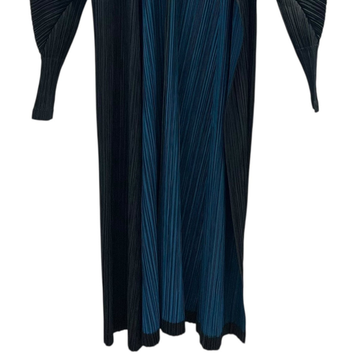 PLEATS PLEASE(プリーツプリーズ) □プリーツコートPP51-JA412 PP51