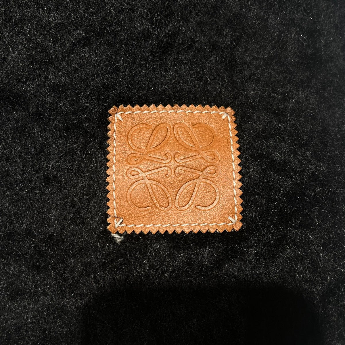 LOEWE(ロエベ) アナグラムパッチマフラー28003861 28003861 ブラック