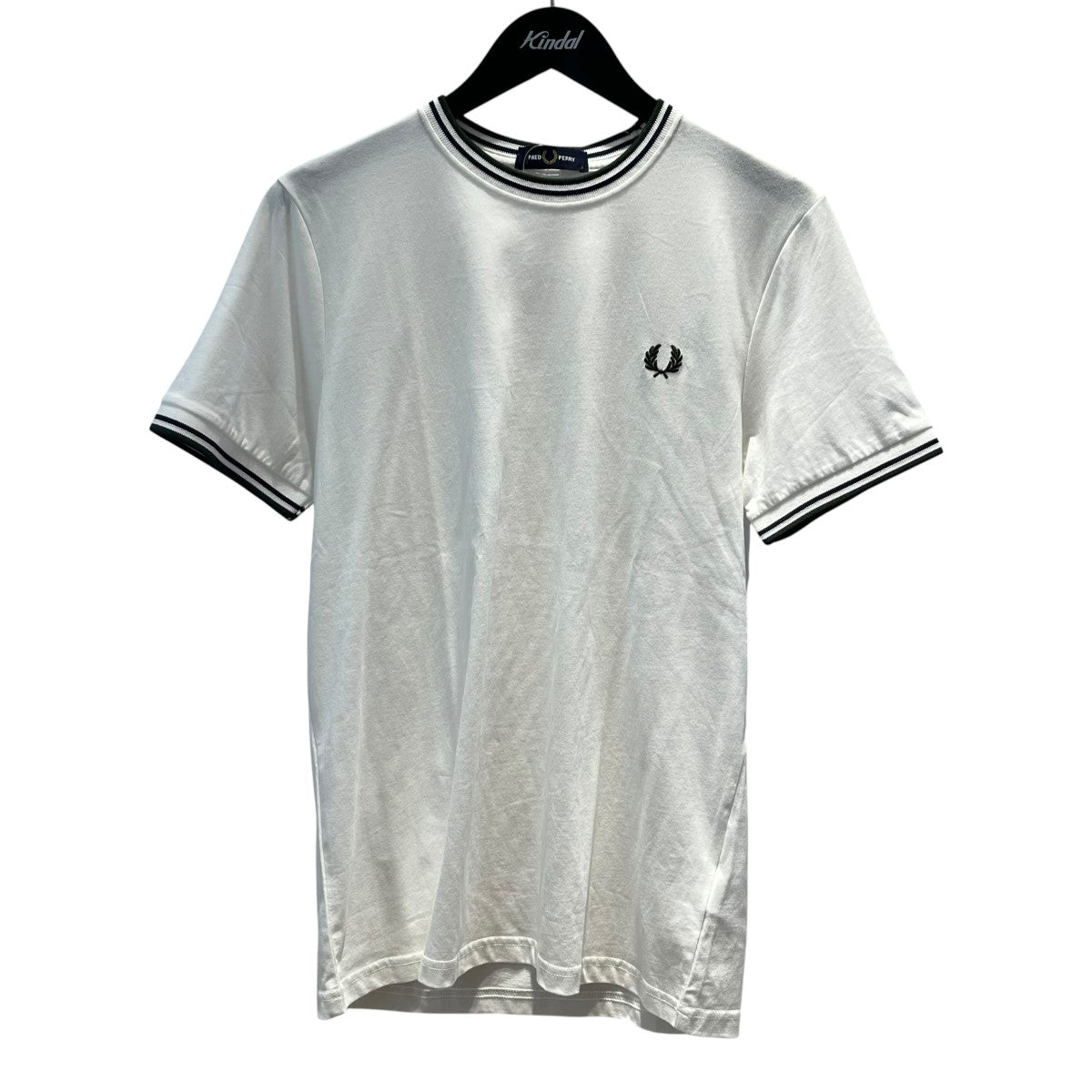 FRED PERRY 刺繍ロゴTシャツM15588 古着・中古-1枚目のアイテム画像