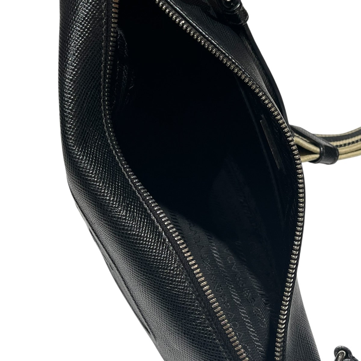 三角プレートトライアングルバッグ2VH155