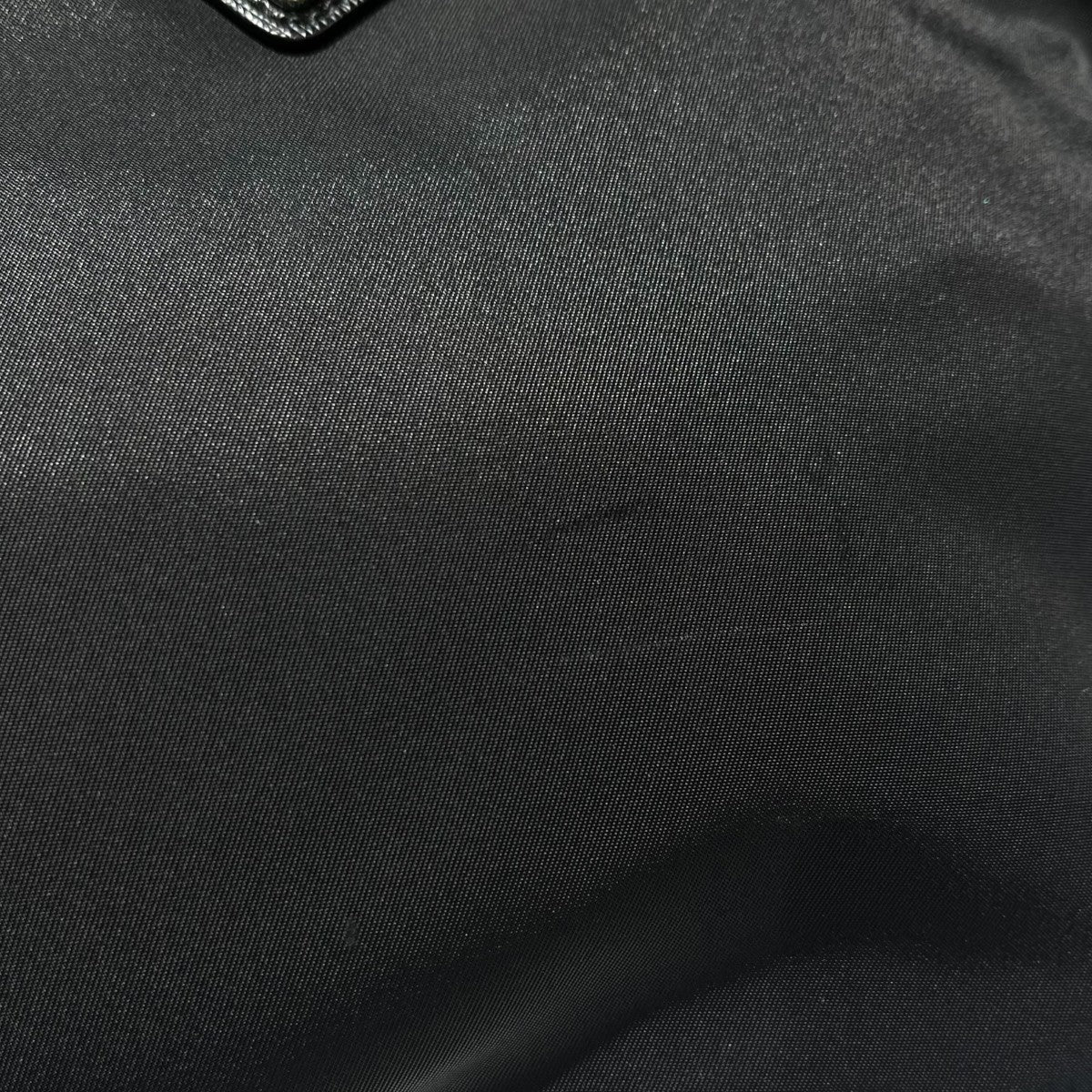 三角プレートショルダーバック