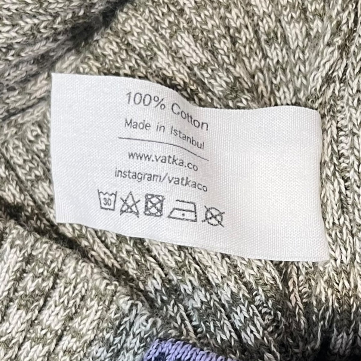 ニットカーディガン