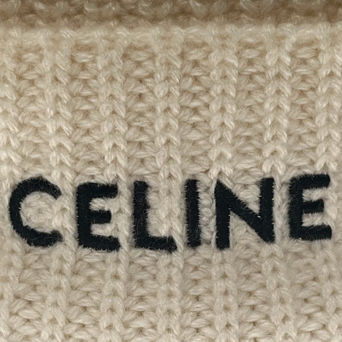 CELINE(セリーヌ) cashmere100％ロゴ刺繍ニットキャップ2AG83207O