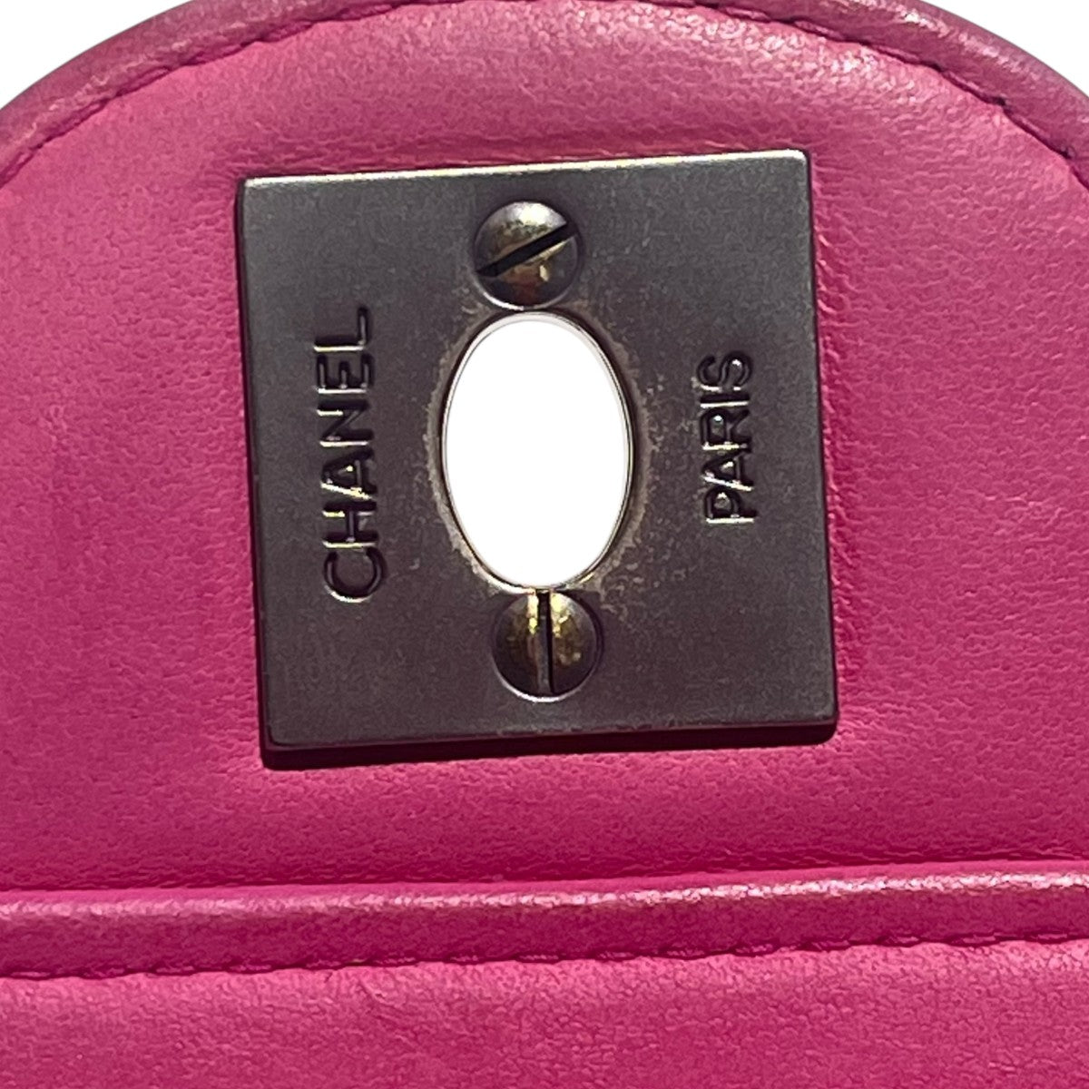 チョコバーチェーンショルダーバッグ