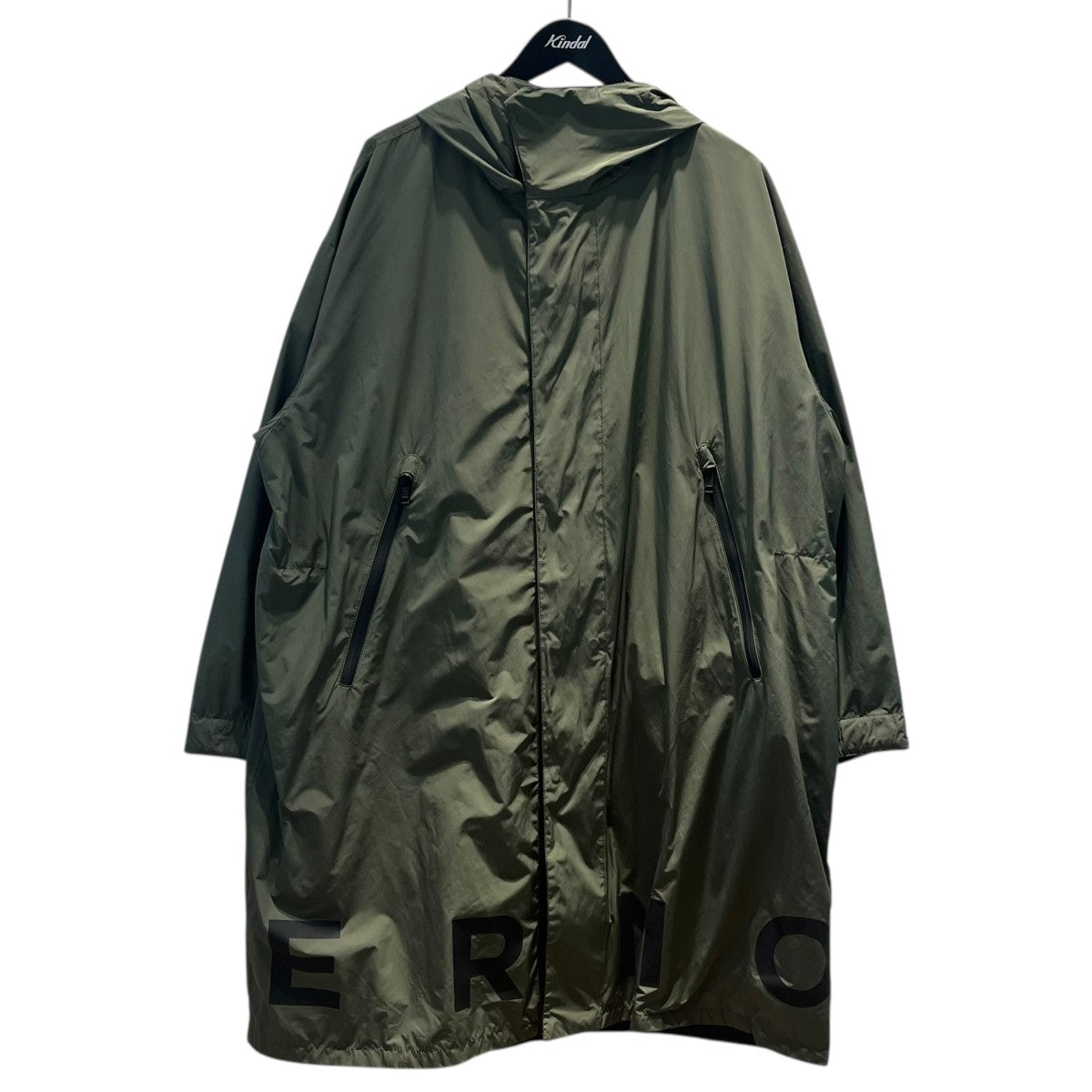 ■裾ロゴリバーシブルコートG10911D70370 COFFRE