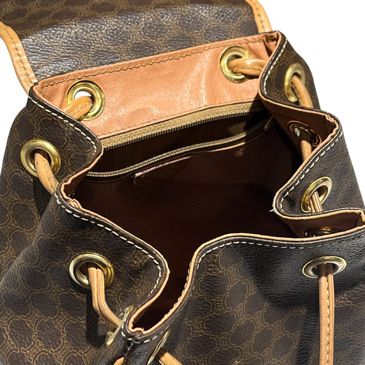 マカダム柄 ロゴストラップバックパック