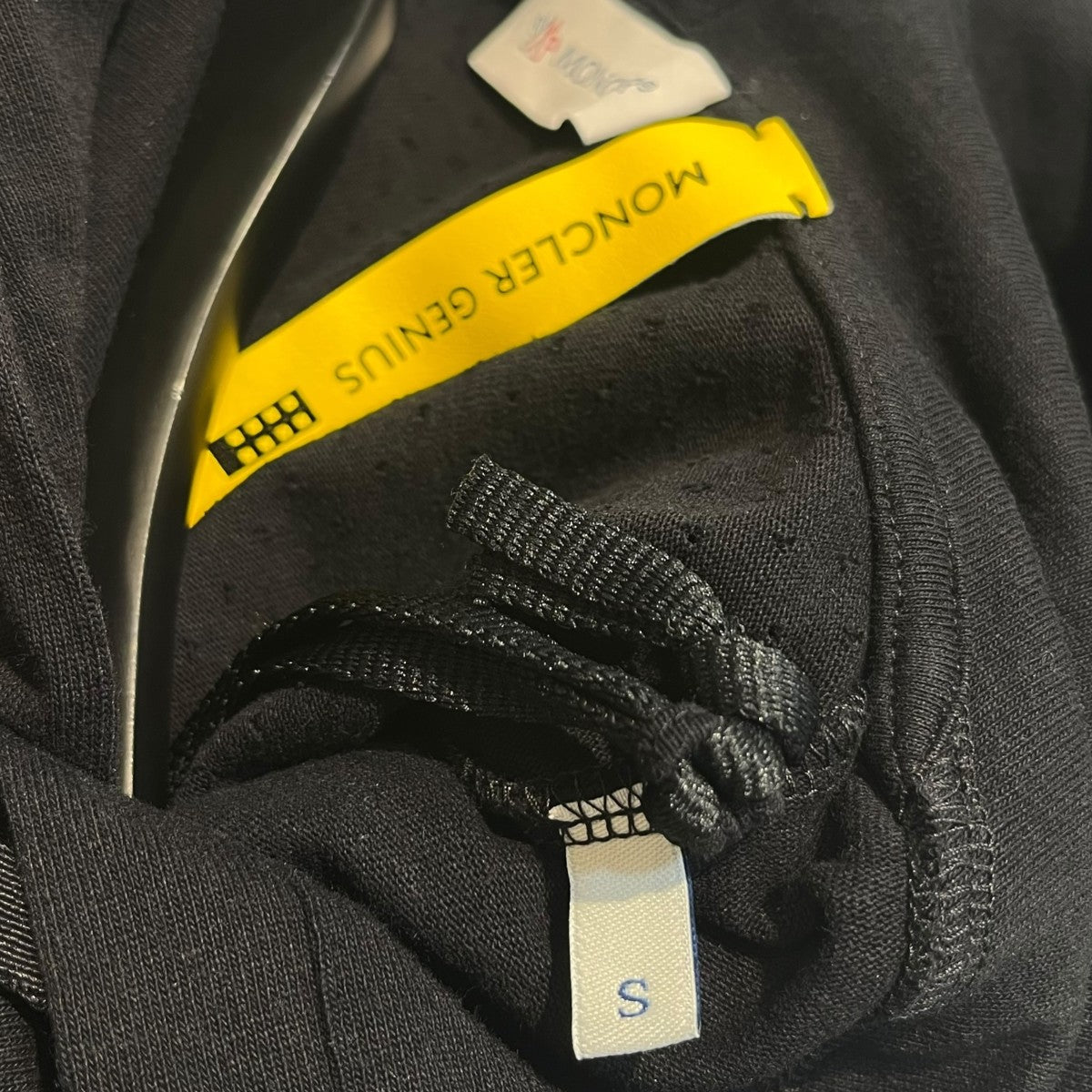 ロゴプリントフーディ-F209Y8D70310