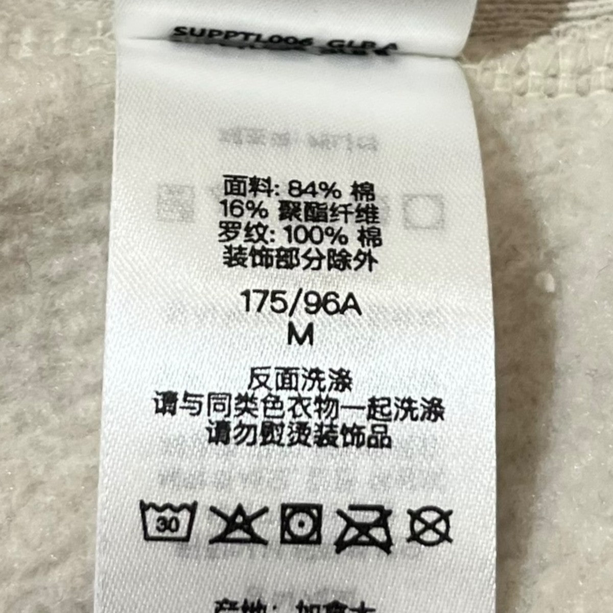 24AWBox Logoパーカー