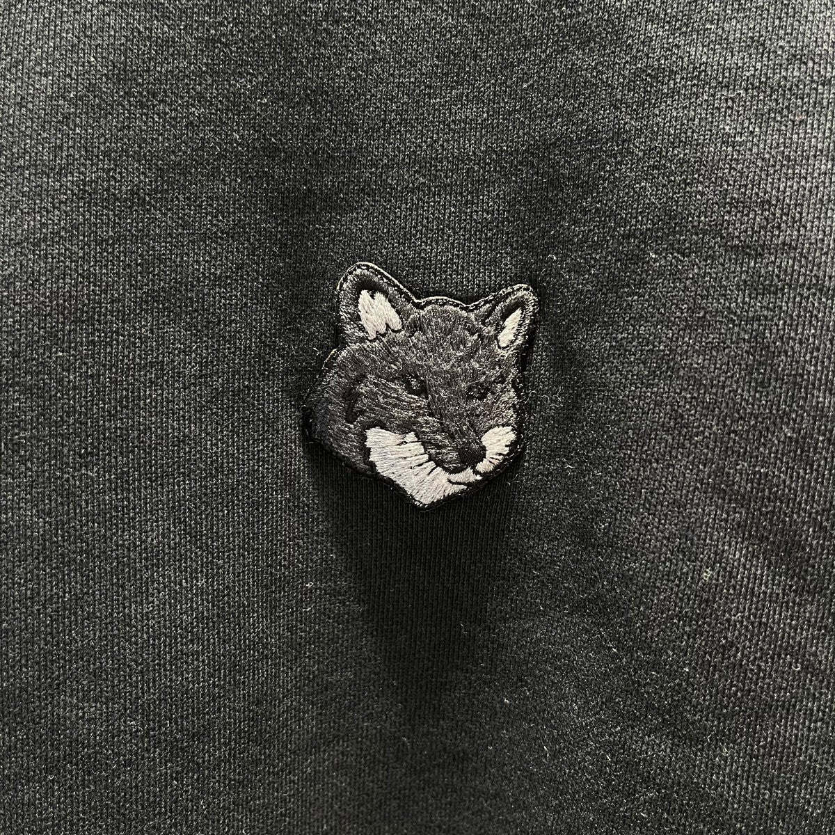 MAISON KITSUNE クルーネックスウェットMM00304kM0001 ﾎﾞｰﾙﾄﾞ ﾌｫｯｸｽﾍｯﾄﾞ ﾊﾟｯﾁ 古着・中古-3枚目のアイテム画像