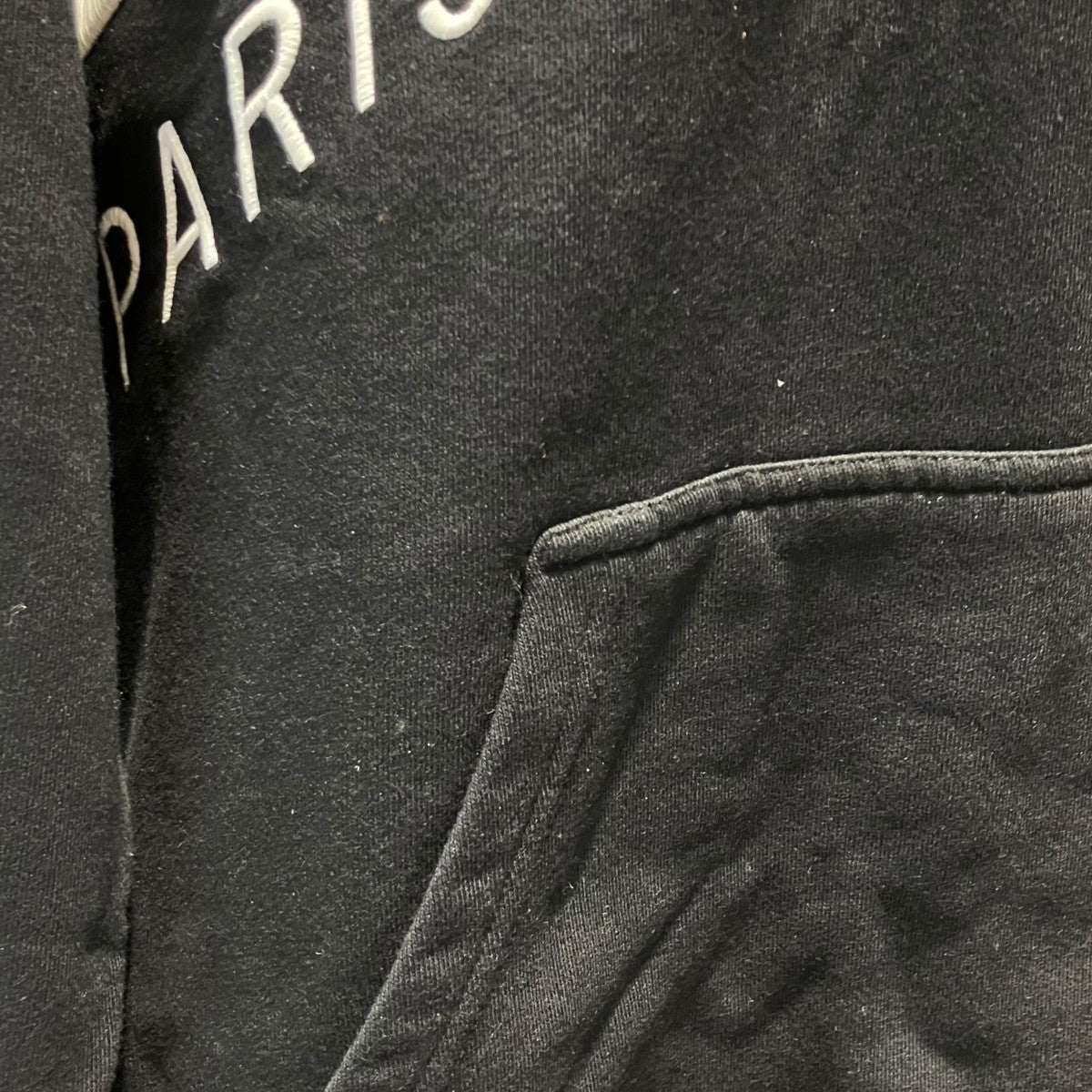 GIVENCHY(ジバンシィ) 21SSロゴ刺繍プルオーバーパーカーBMJ07G30AF