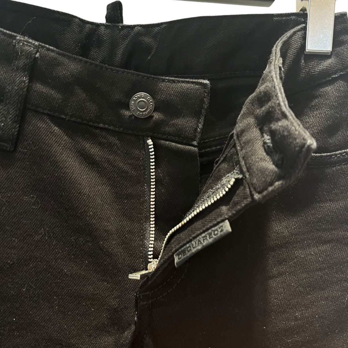 DSQUARED2 スキニーパンツS75LB0057 S30564 古着・中古-3枚目のアイテム画像