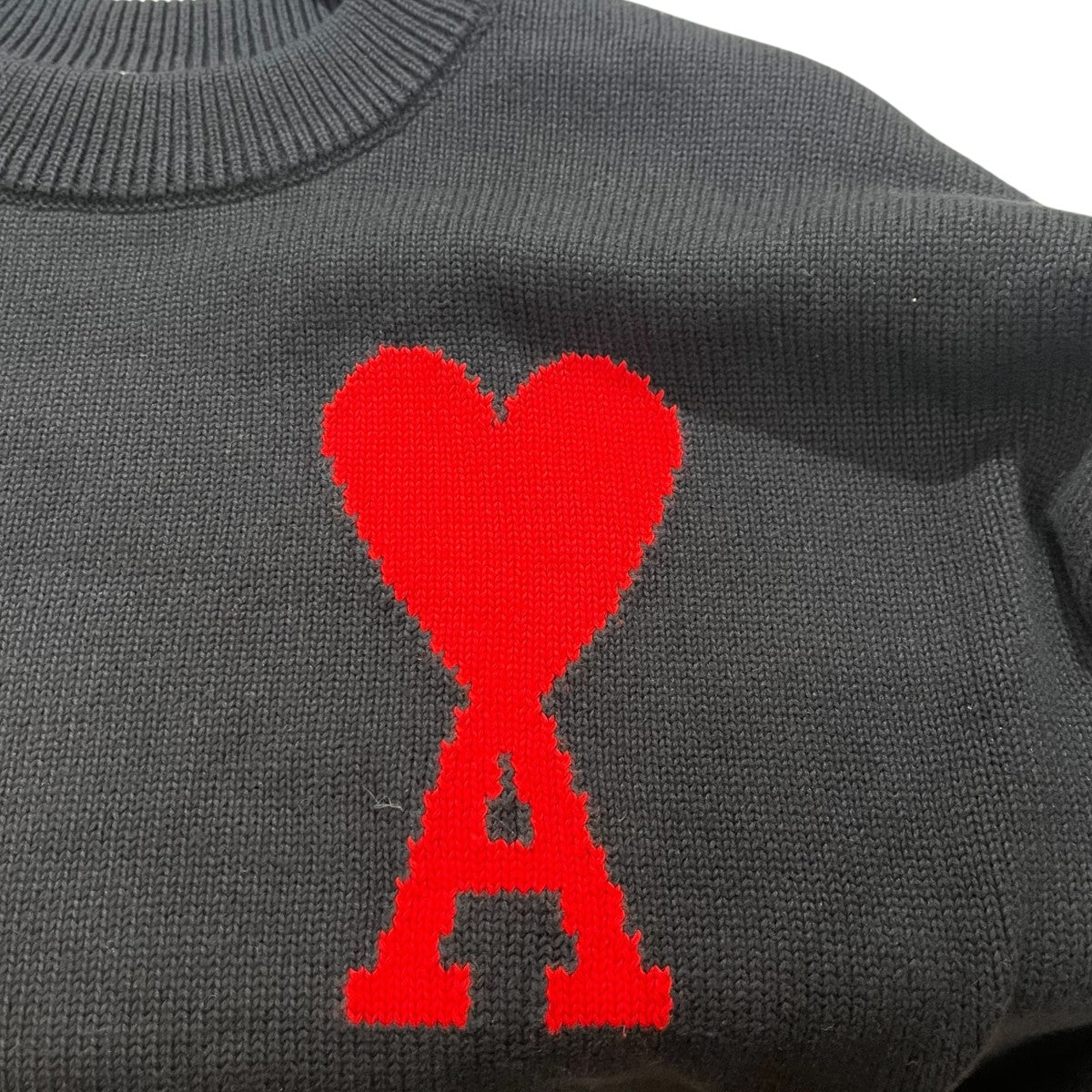 AMI PARIS(アミパリス) ロゴデザインクルーネックニットE22UKS003.016