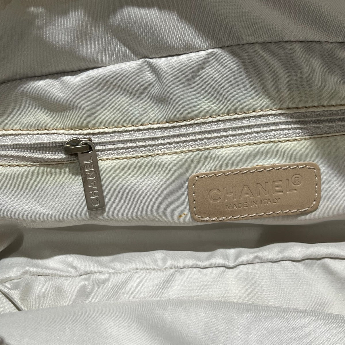 CHANEL(シャネル) ニュートラベルラインハンドバッグ 683**** ベージュ