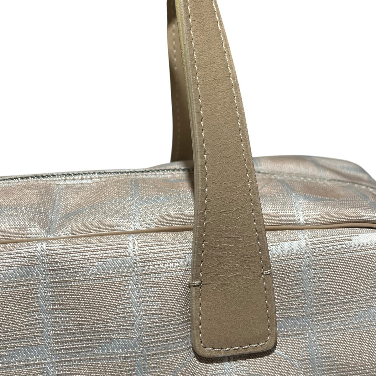 CHANEL(シャネル) ニュートラベルラインハンドバッグ 683**** ベージュ