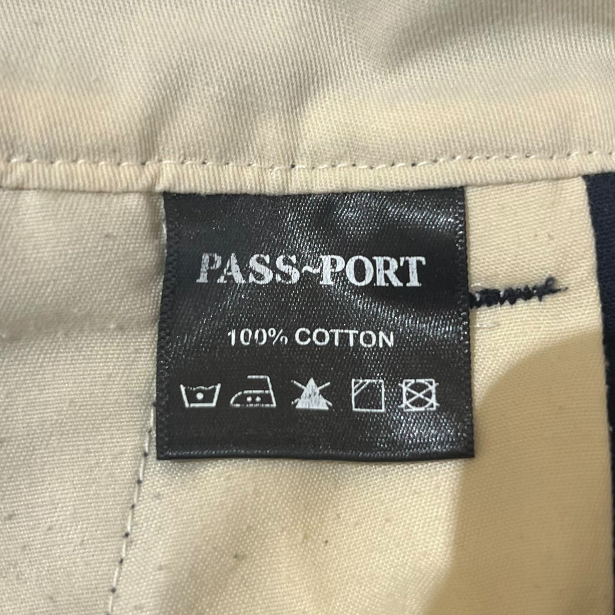 タックパンツ