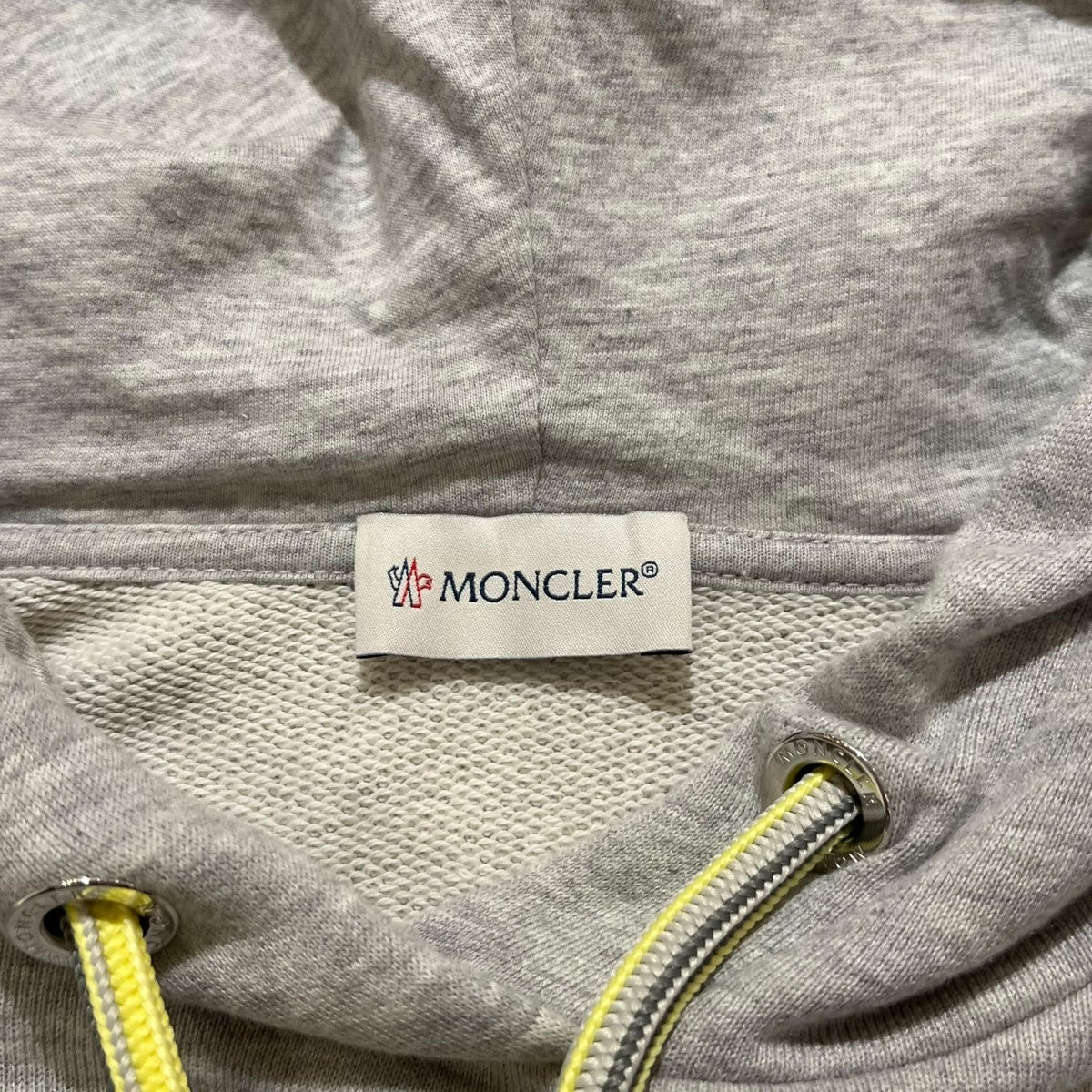 MONCLER ロゴデザインパーカーJ10938G00019 FELPA 古着・中古-4枚目のアイテム画像