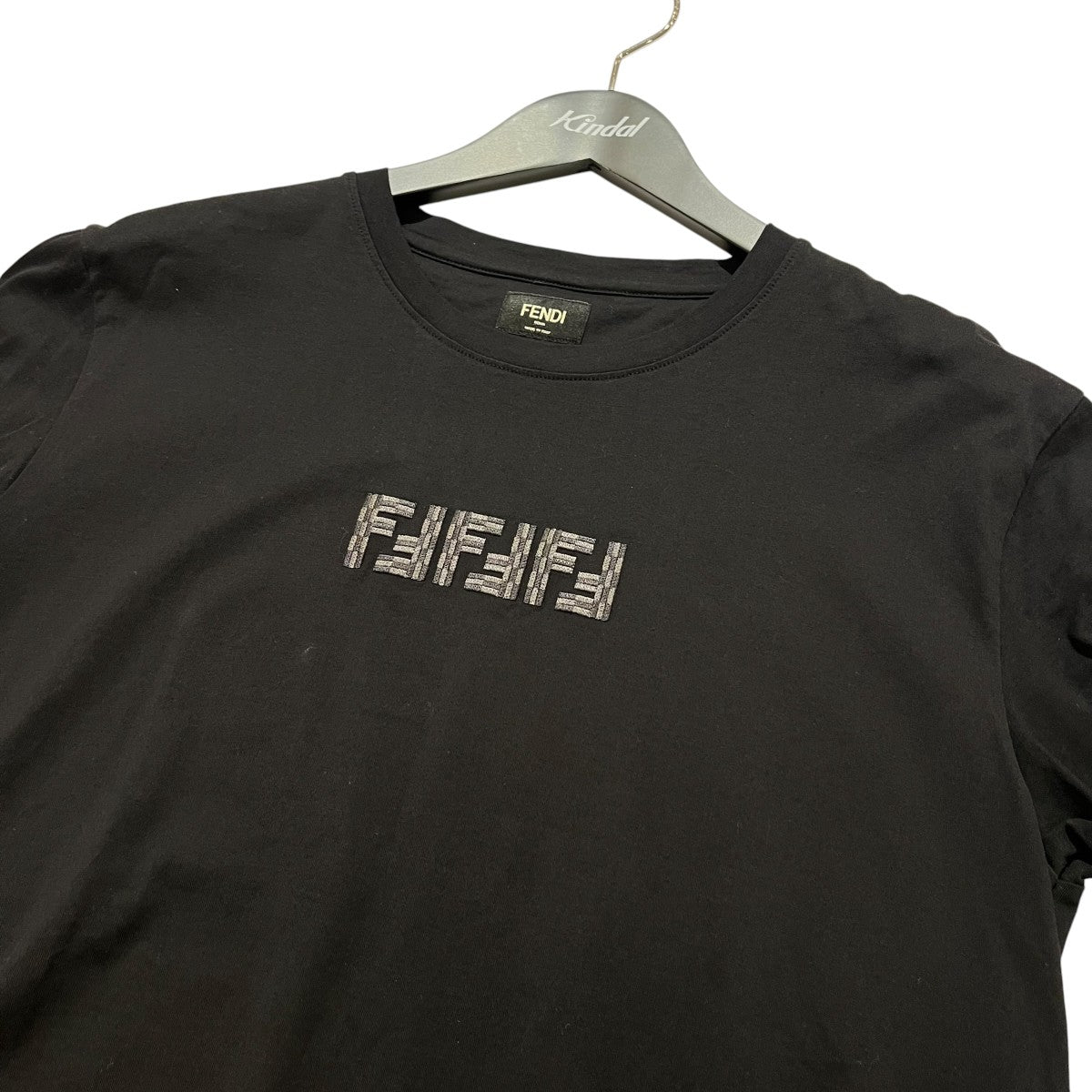 ロゴ刺繍半袖Tシャツ12CPZ-24-395