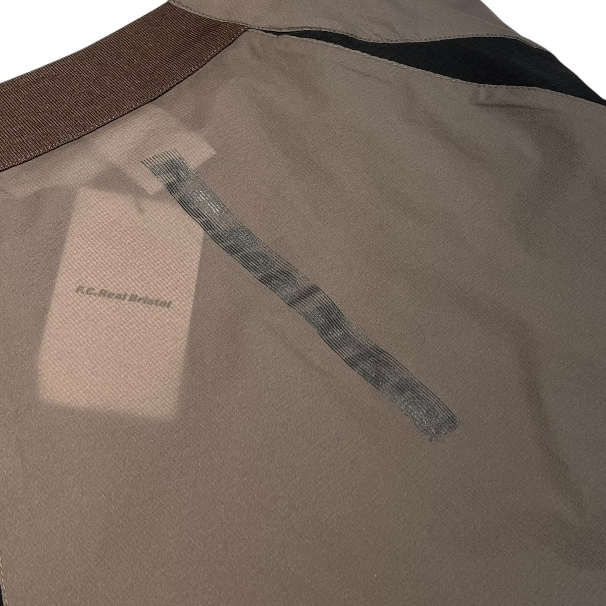F．C．R．B． Ultra Light WEIGHT HALF ZIP PISTE長袖カットソーFCRB-250044 古着・中古-3枚目のアイテム画像