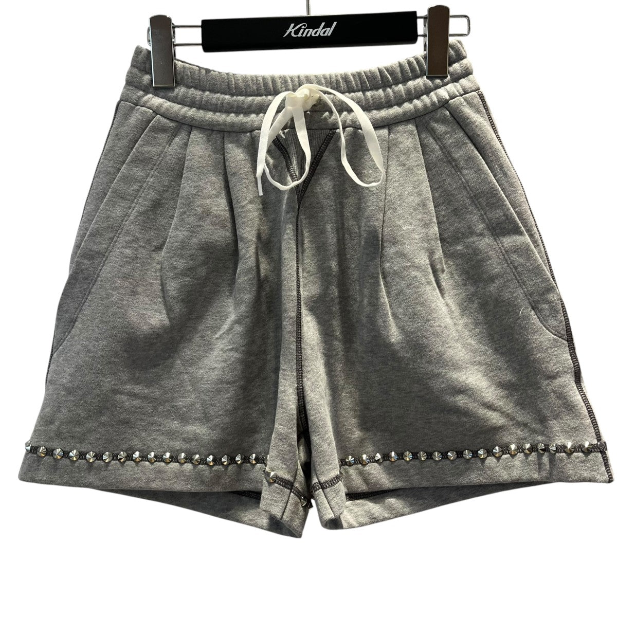MIU MIU ■ロゴデザインスタッズスウェットショートパンツMJP267 古着・中古-1枚目のアイテム画像