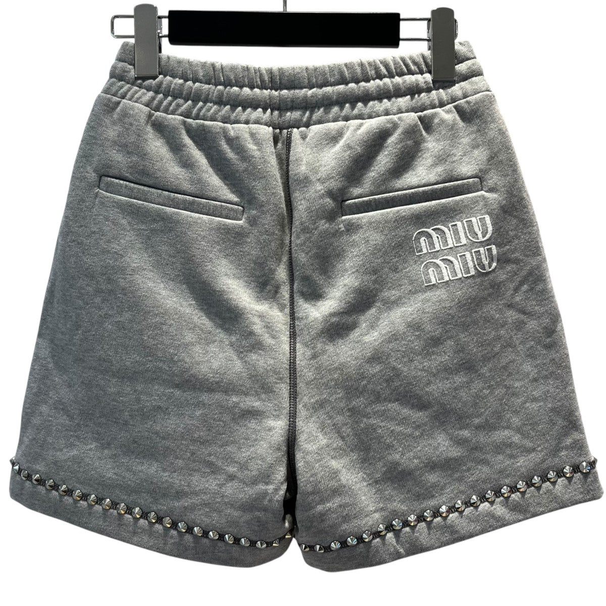 MIU MIU ■ロゴデザインスタッズスウェットショートパンツMJP267 古着・中古-2枚目のアイテム画像