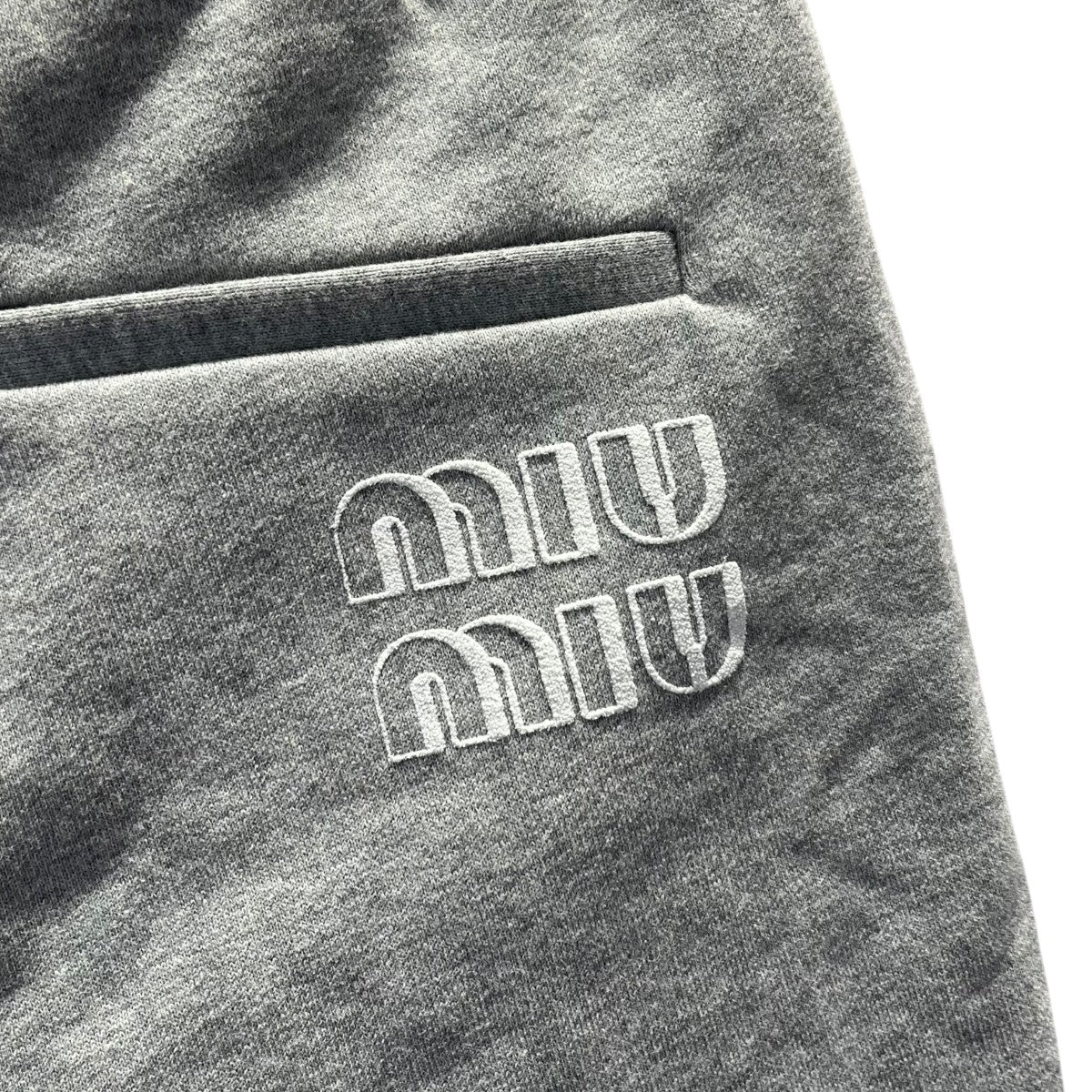 MIU MIU ■ロゴデザインスタッズスウェットショートパンツMJP267 古着・中古-3枚目のアイテム画像