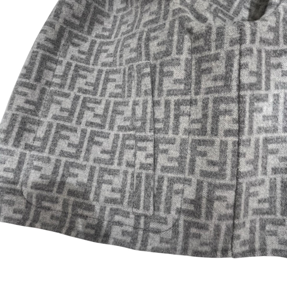 ズッカ柄REVERSIBLE FF MOTIF HOODED JACKET リバーシブルパーカーFJ6993 A5HD