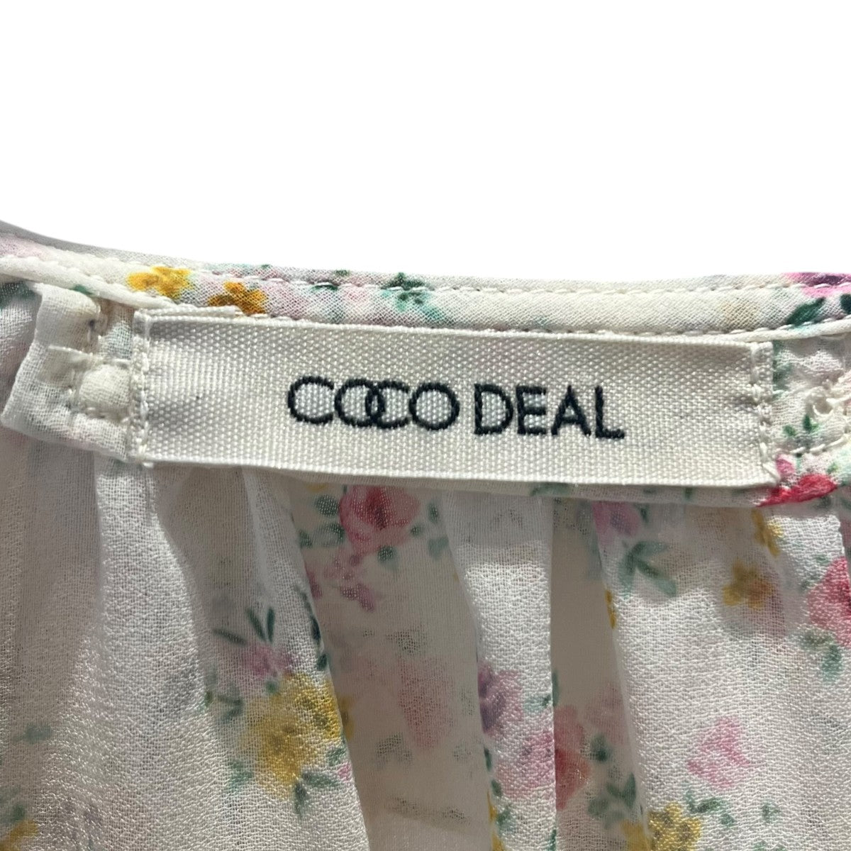 COCODEAL フリル・花柄ブラウス・キャミソールセットFLD-2600940 古着・中古-6枚目のアイテム画像