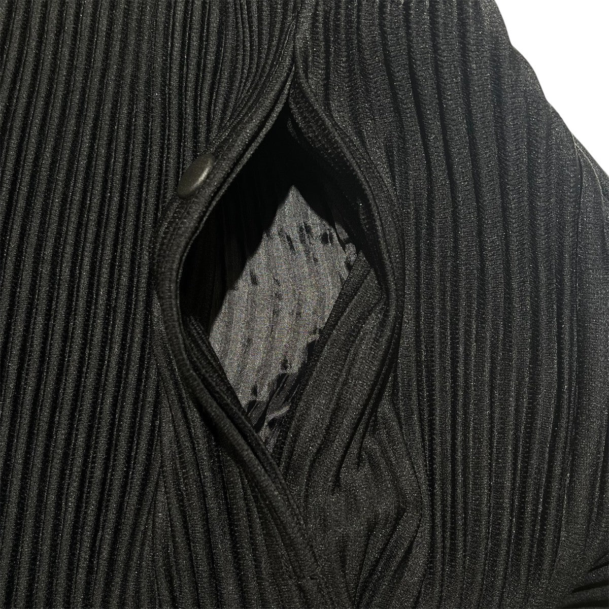HOMME PLISSE ISSEY MIYAKE プリーツノーカラージップジャケットHP53JC300 QUARRY 古着・中古-6枚目のアイテム画像