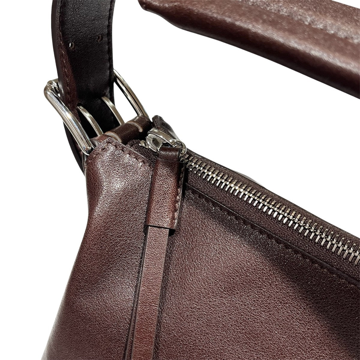 LEMAIRE BELTED BAGUETTE BAG ベルテッド レザーバケットバッグ 古着・中古-6枚目のアイテム画像